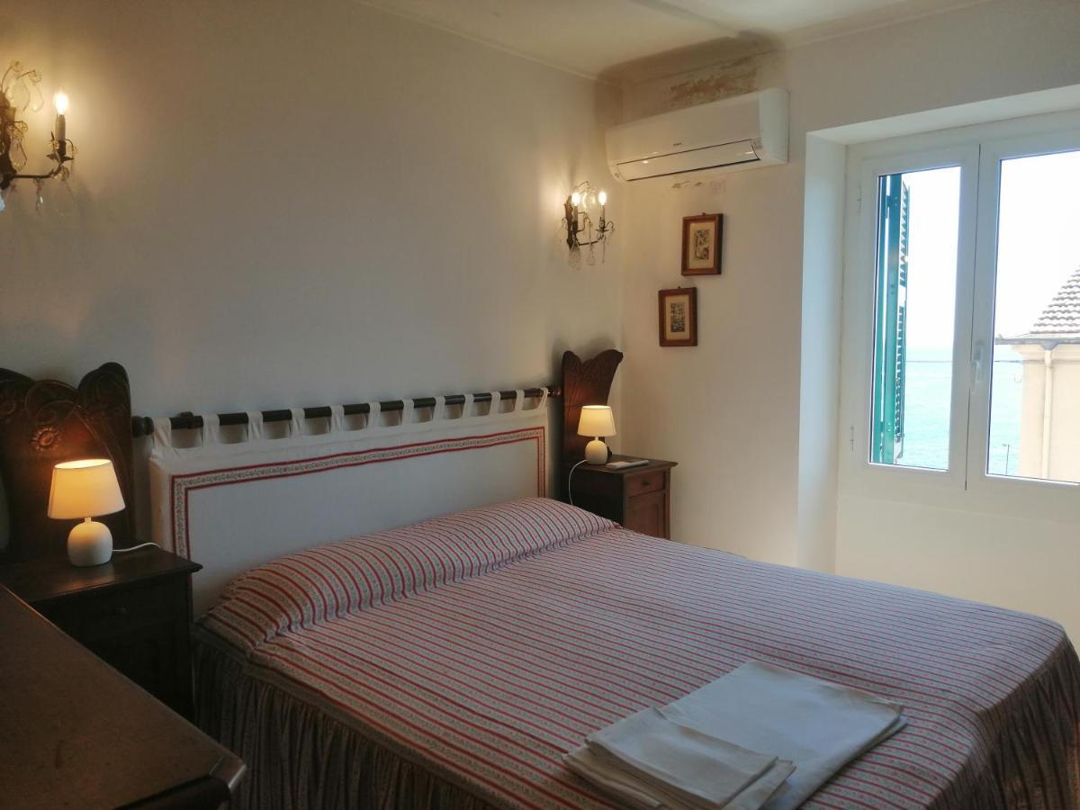 체르보 Casa Del Sole Affacciato Sul Mare 아파트 외부 사진