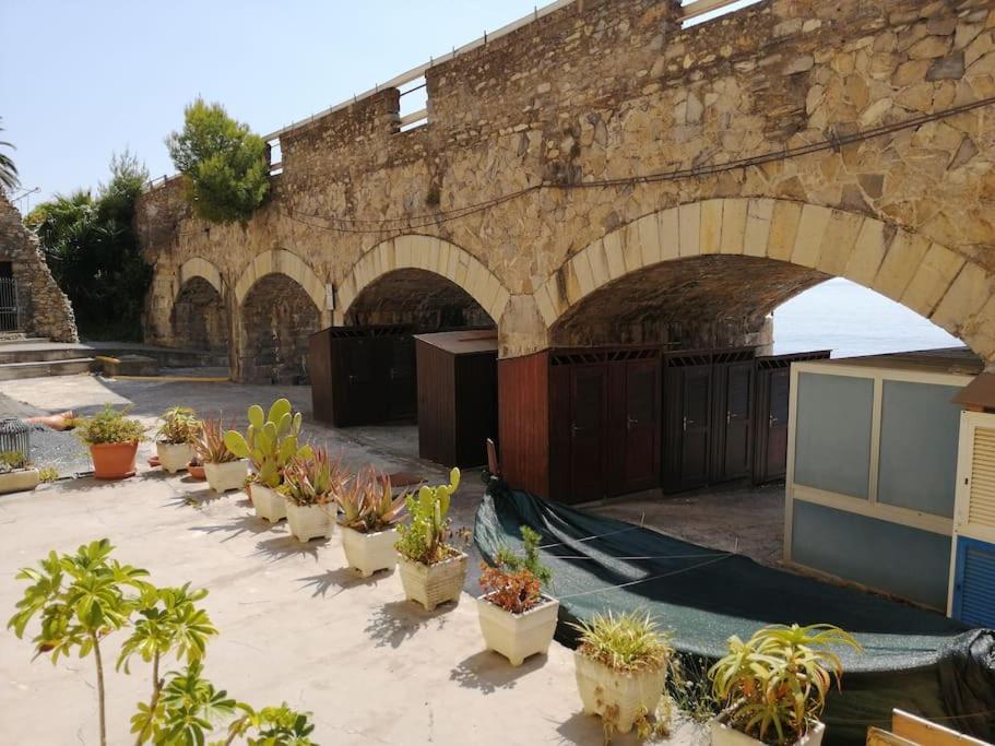 체르보 Casa Del Sole Affacciato Sul Mare 아파트 외부 사진